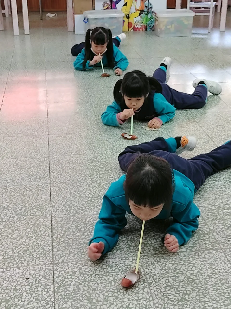 摺紙玩夾__路上紙船PK賽04